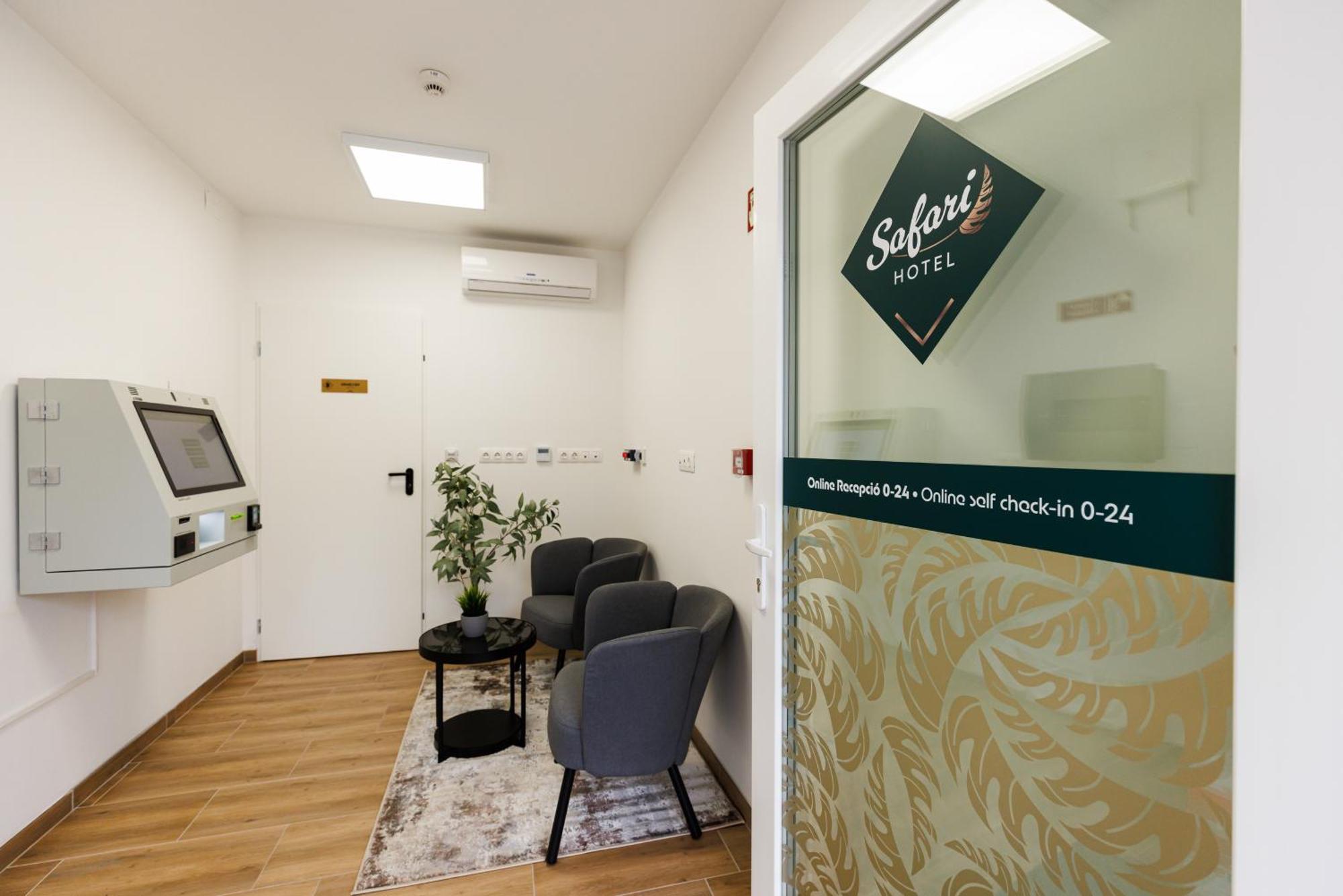 סגד Safari Hotel מראה חיצוני תמונה