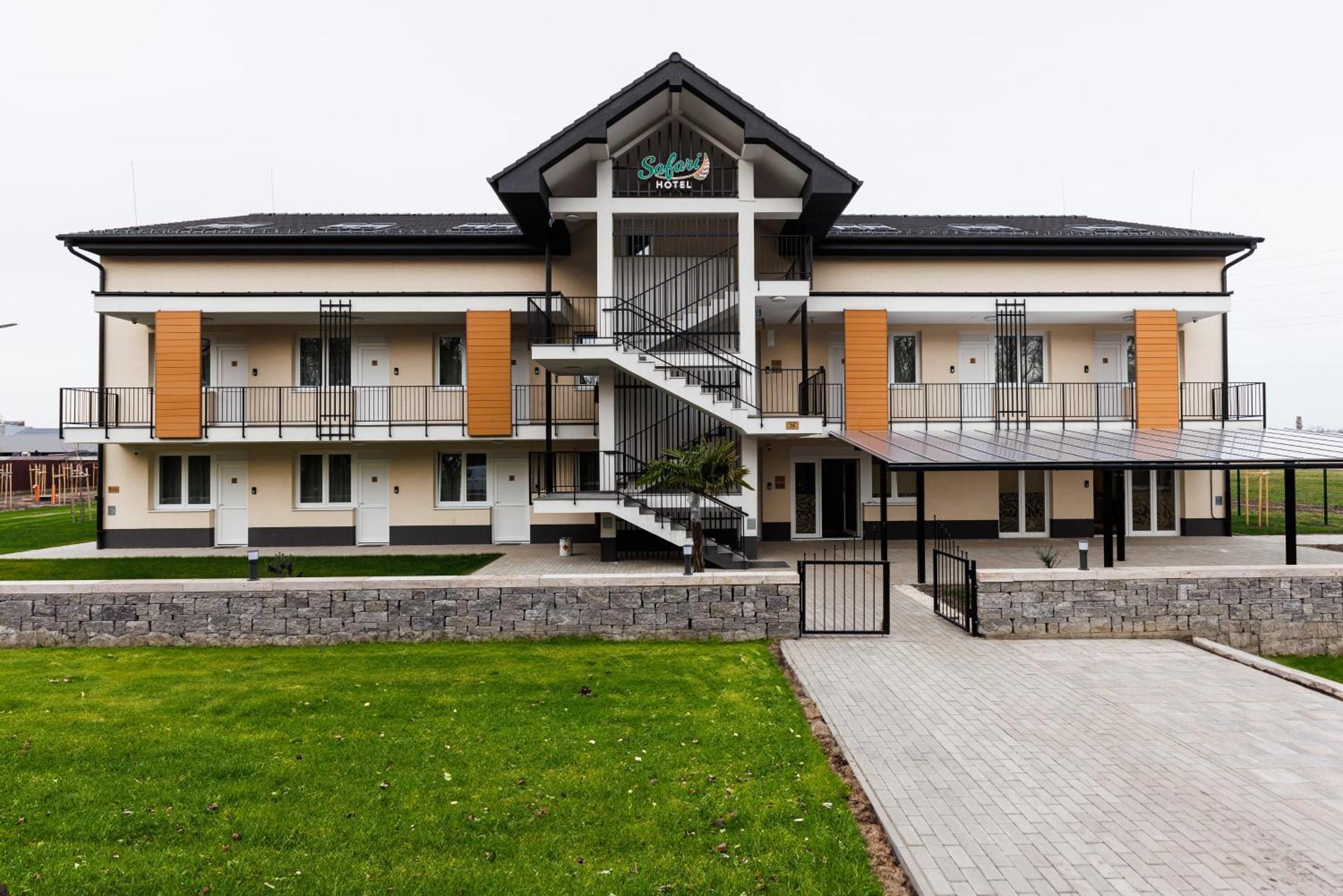 סגד Safari Hotel מראה חיצוני תמונה