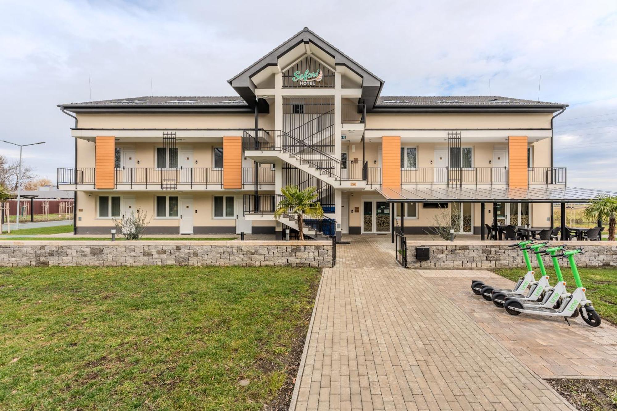 סגד Safari Hotel מראה חיצוני תמונה
